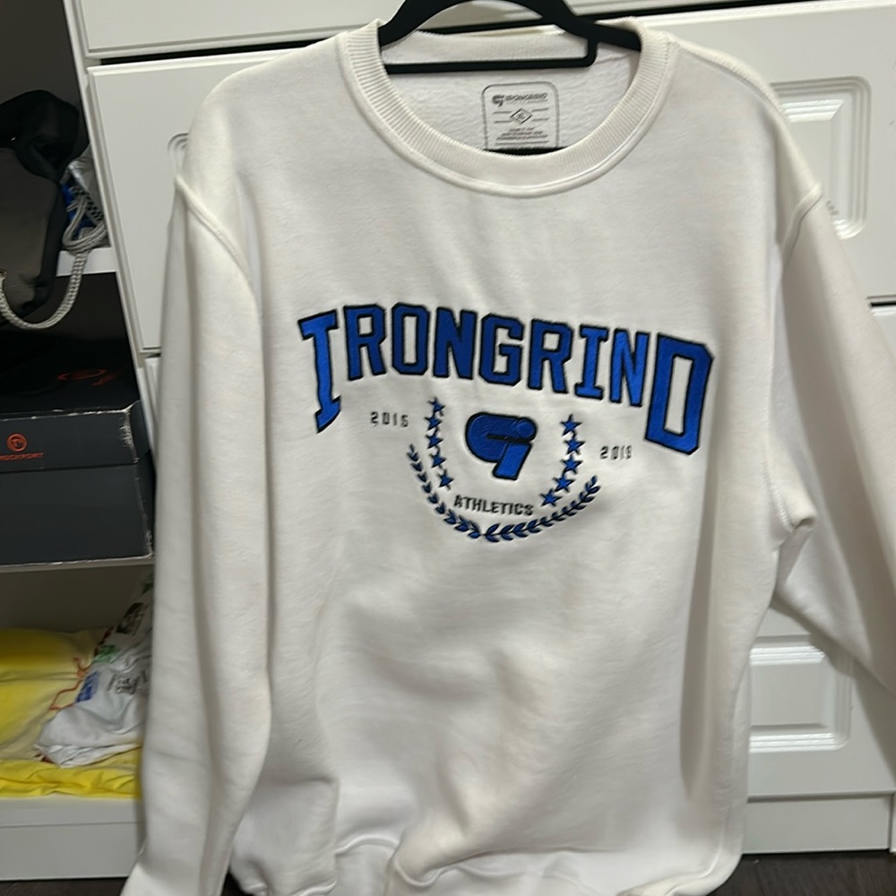 Iron Grind athletics gym bodybuilding embroidered white and blue sweater